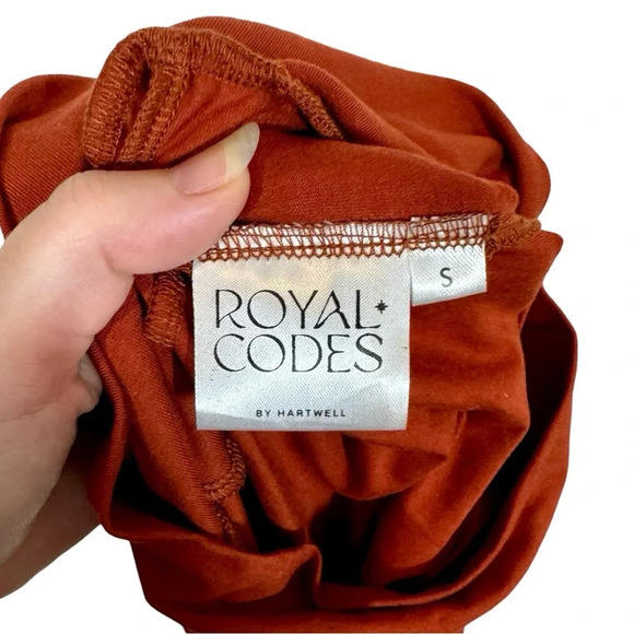 Royal Codes Freya V-Shape High Rise Flare Pants in Carnelian- Still Full Price - Picture 7 of 9